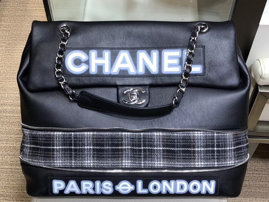 Chanel Large Shoulder Bag in Black Calf Leather and Wool