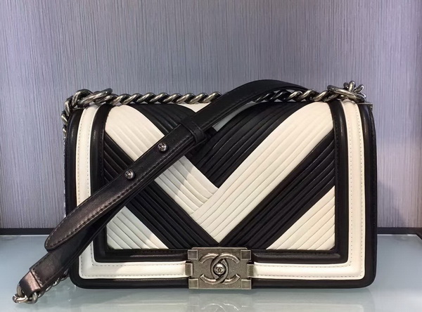 Chanel Le Boy Flap Bag Pleated Calfskin Black and White for Sale