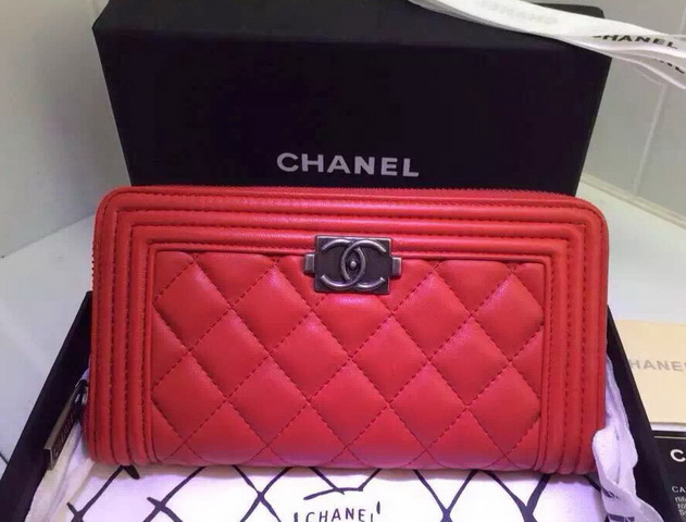 Chanel Le Boy Zipped Wallet Red Lambskin for Sale