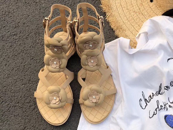 Chanel Leather Sandals Camellias in Beige Calfskin