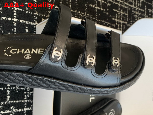 Chanel Leather Slide in Black Replica