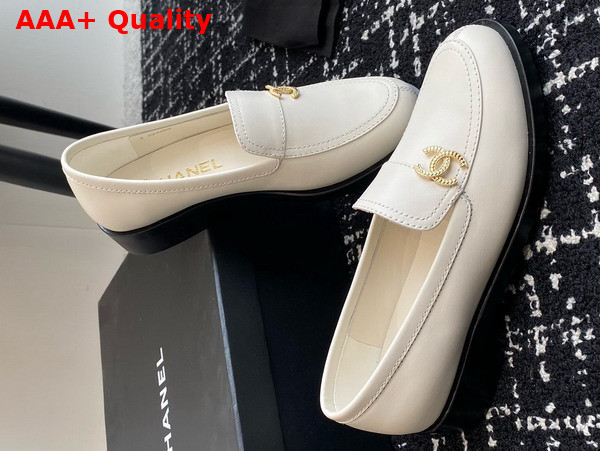 Chanel Loafers in White Calfskin Embellished with Gold Metal CC Replica