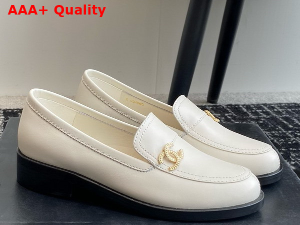 Chanel Loafers in White Calfskin Embellished with Gold Metal CC Replica