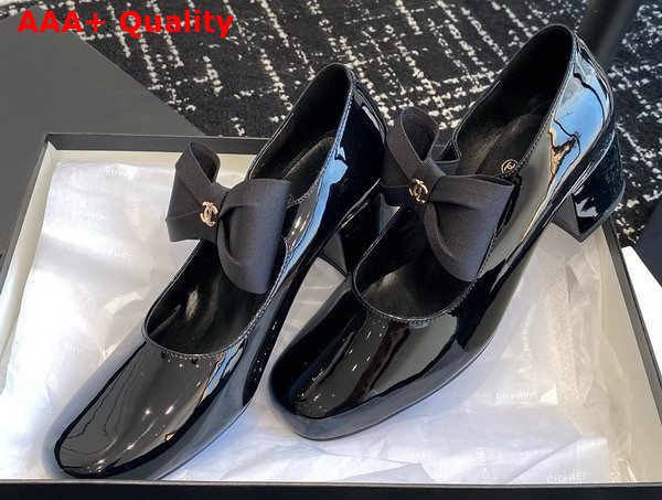 Chanel Mary Janes Black Patent Calfskin and Grosgrain G45356 Replica