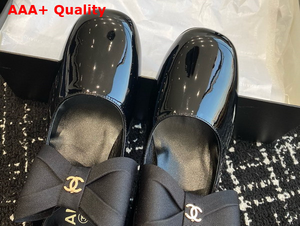 Chanel Mary Janes Black Patent Calfskin and Grosgrain G45356 Replica