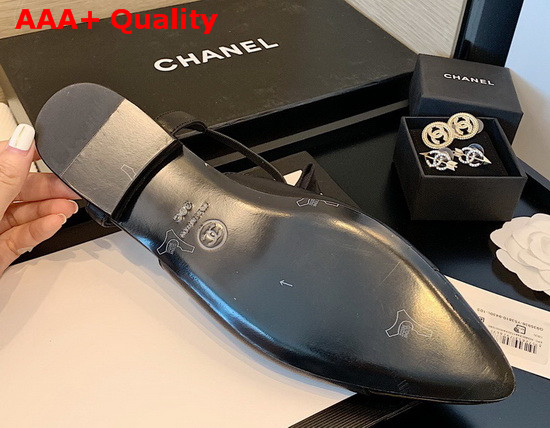 Chanel Mary Janes Laminated Lambskin and Grosgrain Black G36361 Replica