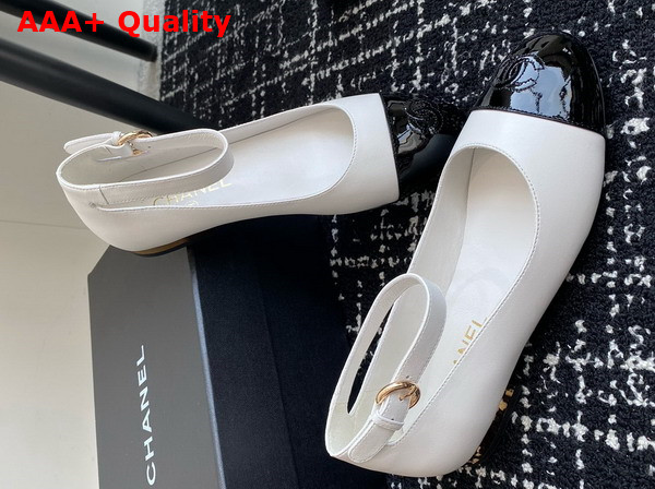 Chanel Mary Janes Pump in White Lambskin and Black Patent Calfskin Replica