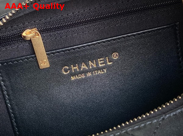 Chanel Maxi Hobo Bag in Black Shiny Lambskin Gold Tone Metal AS5302 Replica