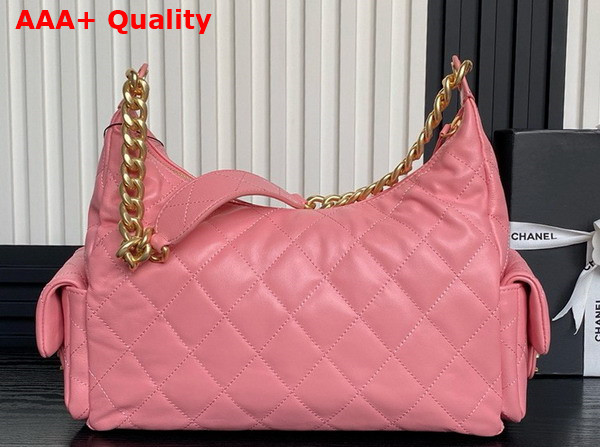 Chanel Maxi Hobo Bag in Pink Shiny Lambskin Gold Tone Metal AS5302 Replica