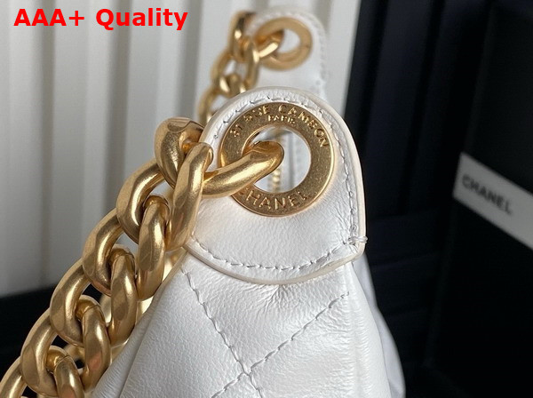 Chanel Maxi Hobo Bag in White Shiny Lambskin Gold Tone Metal AS5302 Replica