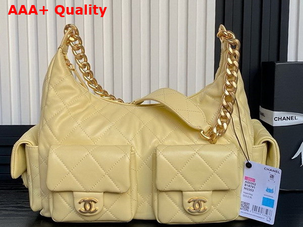 Chanel Maxi Hobo Bag in Yellow Shiny Lambskin Gold Tone Metal AS5302 Replica