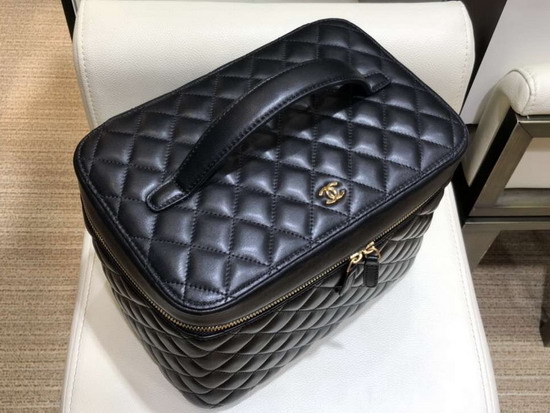 Chanel Medium Classic Vanity Pouch in Black Lambskin