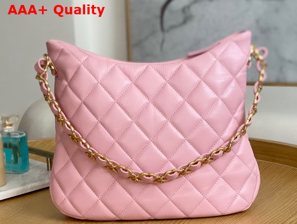 Chanel Medium Hobo Handbag in Pink Lambskin Replica