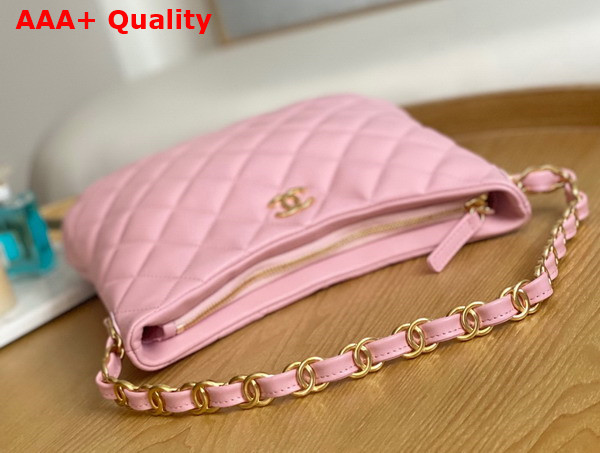 Chanel Medium Hobo Handbag in Pink Lambskin Replica