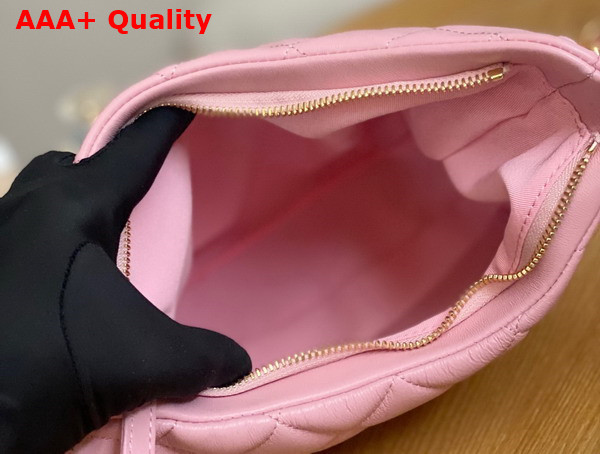 Chanel Medium Hobo Handbag in Pink Lambskin Replica