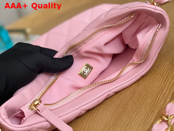 Chanel Medium Hobo Handbag in Pink Lambskin Replica