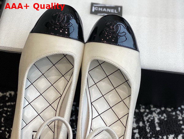 Chanel Mid Heel Pump in White Velvet and Black Patent Leather Replica