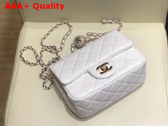 Chanel Mini Flap Bag Lambskin Gold Tone Metal White AS1786 Replica