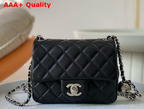 Chanel Mini Flap Bag in Black Lambskin AS1786 Replica