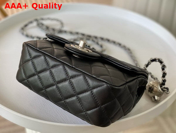 Chanel Mini Flap Bag in Black Lambskin AS1786 Replica