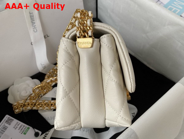 Chanel Mini Flap Bag in White Calfskin AS3984 Replica