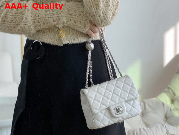 Chanel Mini Flap Bag in White Lambskin AS1786 Replica