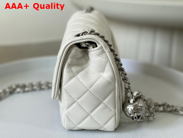 Chanel Mini Flap Bag in White Lambskin AS1786 Replica