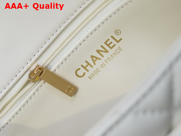 Chanel Mini Flap Bag in White Shiny Lambskin Gold Tone Metal AS5026 Replica