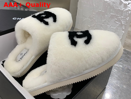 Chanel Mules in White Shearling Replica