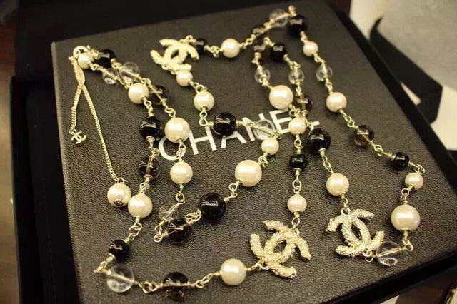 Chanel Necklace 005 for Sale