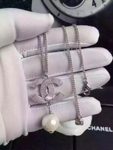 Chanel Necklace 006 for Sale