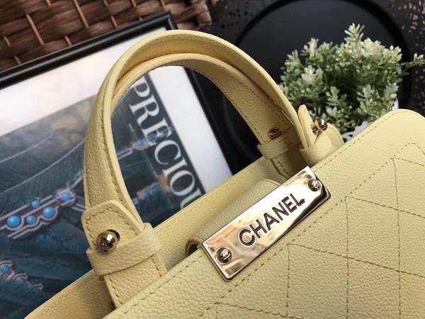 Chanel New Shopping Bag in Yellow Grained Calfskin with Gold Tone Metal For Sale