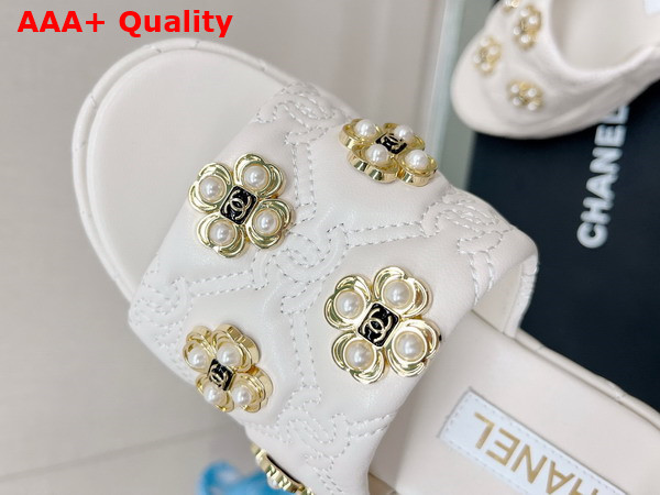 Chanel Platfrom Mules in White Embroidered Lambskn and Pearl Flowers Replica