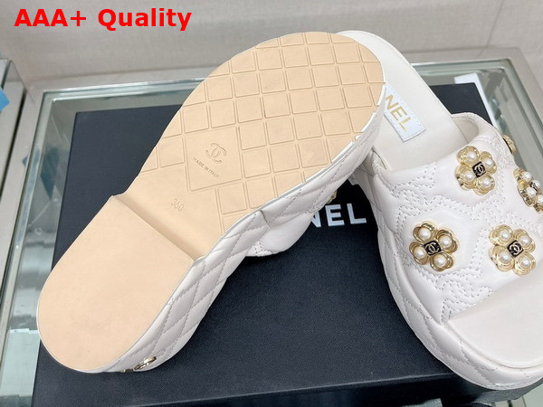 Chanel Platfrom Mules in White Embroidered Lambskn and Pearl Flowers Replica