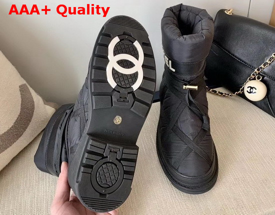 Chanel Puffer Snow Boots in Black Quilted Nylon Replica