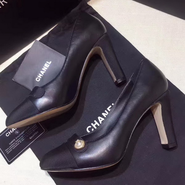 Chanel Pumps Black Lambskin and Grosgrain For Sale