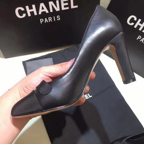 Chanel Pumps Black Lambskin and Grosgrain For Sale