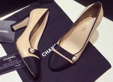 Chanel Pumps Lambskin and Grosgrain Beige and Black For Sale