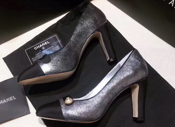 Chanel Pumps Metallic Calfskin and Grosgrain Antique Silver and Black For Sale