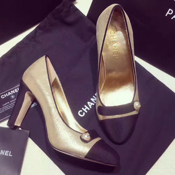 Chanel Pumps Metallic Calfskin and Grosgrain Gold and Black For Sale