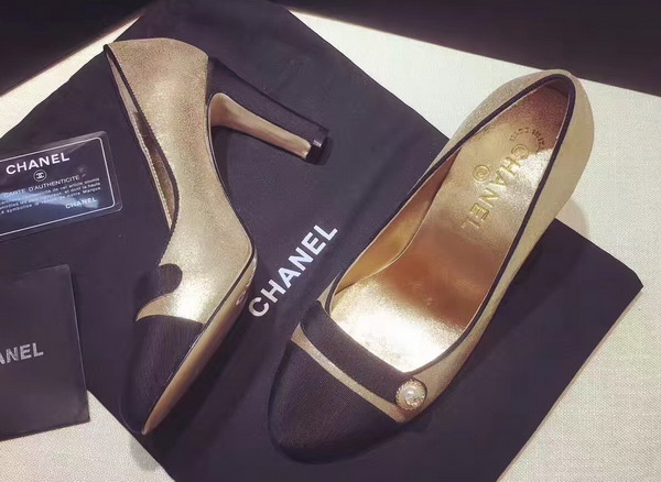 Chanel Pumps Metallic Calfskin and Grosgrain Gold and Black For Sale