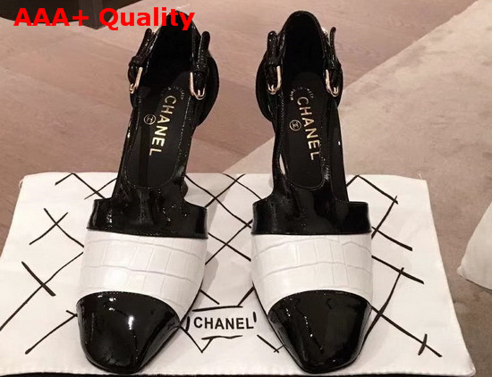 Chanel Pumps in Black Patent Calfskin and White Croc Embossed Calfskin Replica