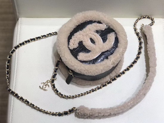 Chanel Round Chain Shoulder Bag Black Shiny Crumpled Sheepskin and Beige Shearling Sheepskin and Gold Tone Metal