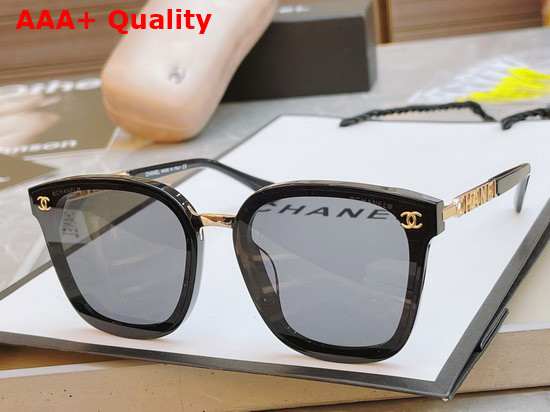 Chanel Round Sunglasses in White Acetate and Gold Metal Replica