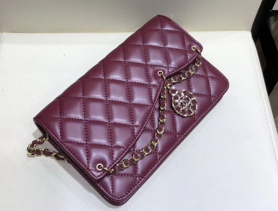 Chanel Saddle Wallet On Chain Burgundy Lambskin and Gold Metal AP0278