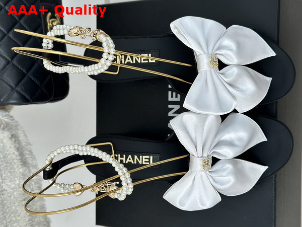 Chanel Sandals Silk and Imitation Pearls Black and White G45813 Replica