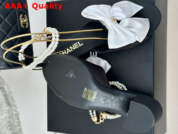 Chanel Sandals Silk and Imitation Pearls Black and White G45813 Replica