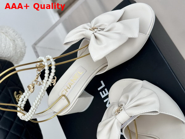 Chanel Sandals in White Lambskin and Imitation Pearls G45813 Replica