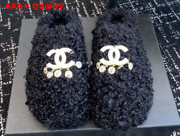 Chanel Sheepskin Slipper in Black Replica