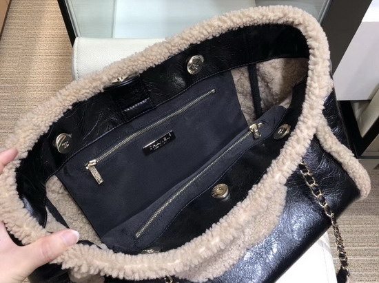 Chanel Shopping Bag Shiny Crumpled Sheepskin Shearling Sheepskin and Gold Tone Metal Black and Beige AS1167